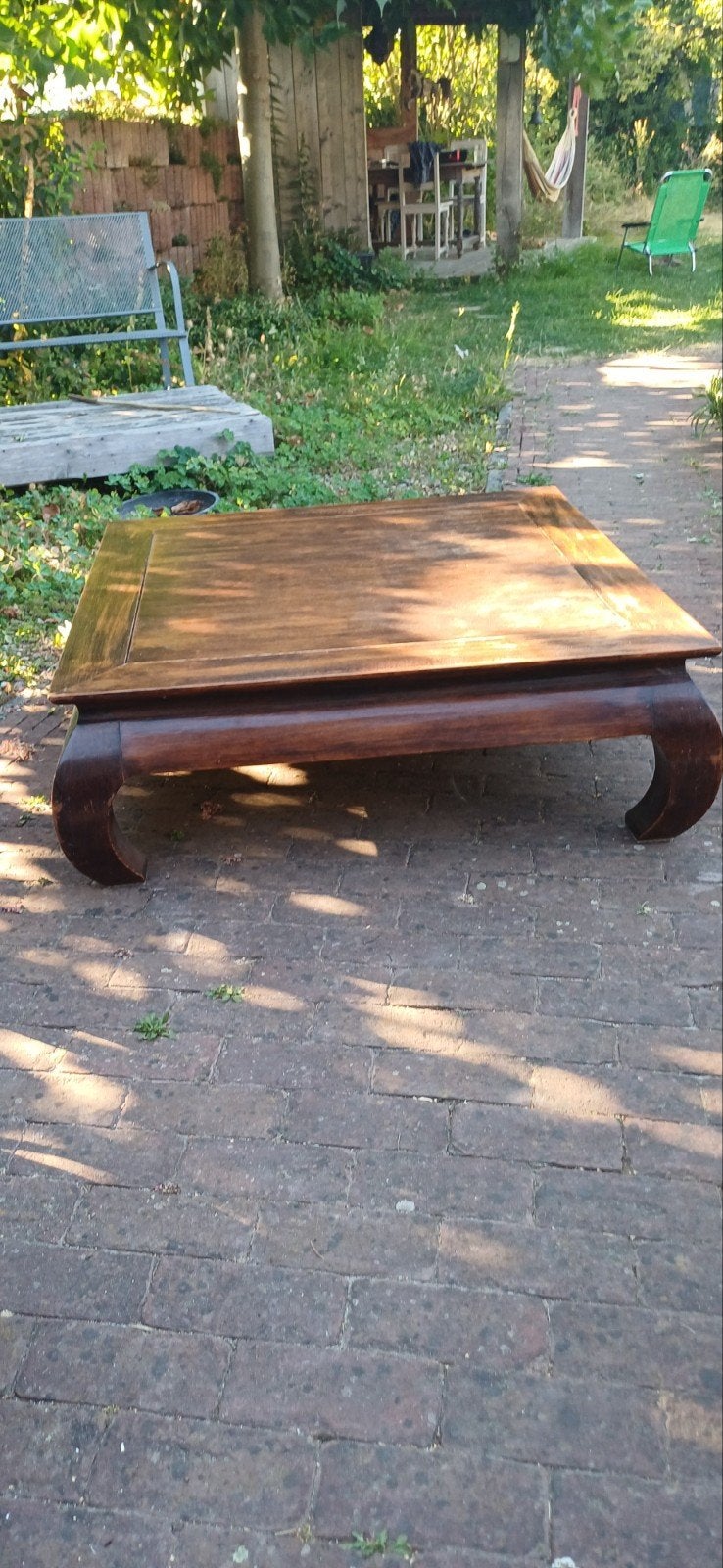 Oosterse salon tafel, Ophalen
