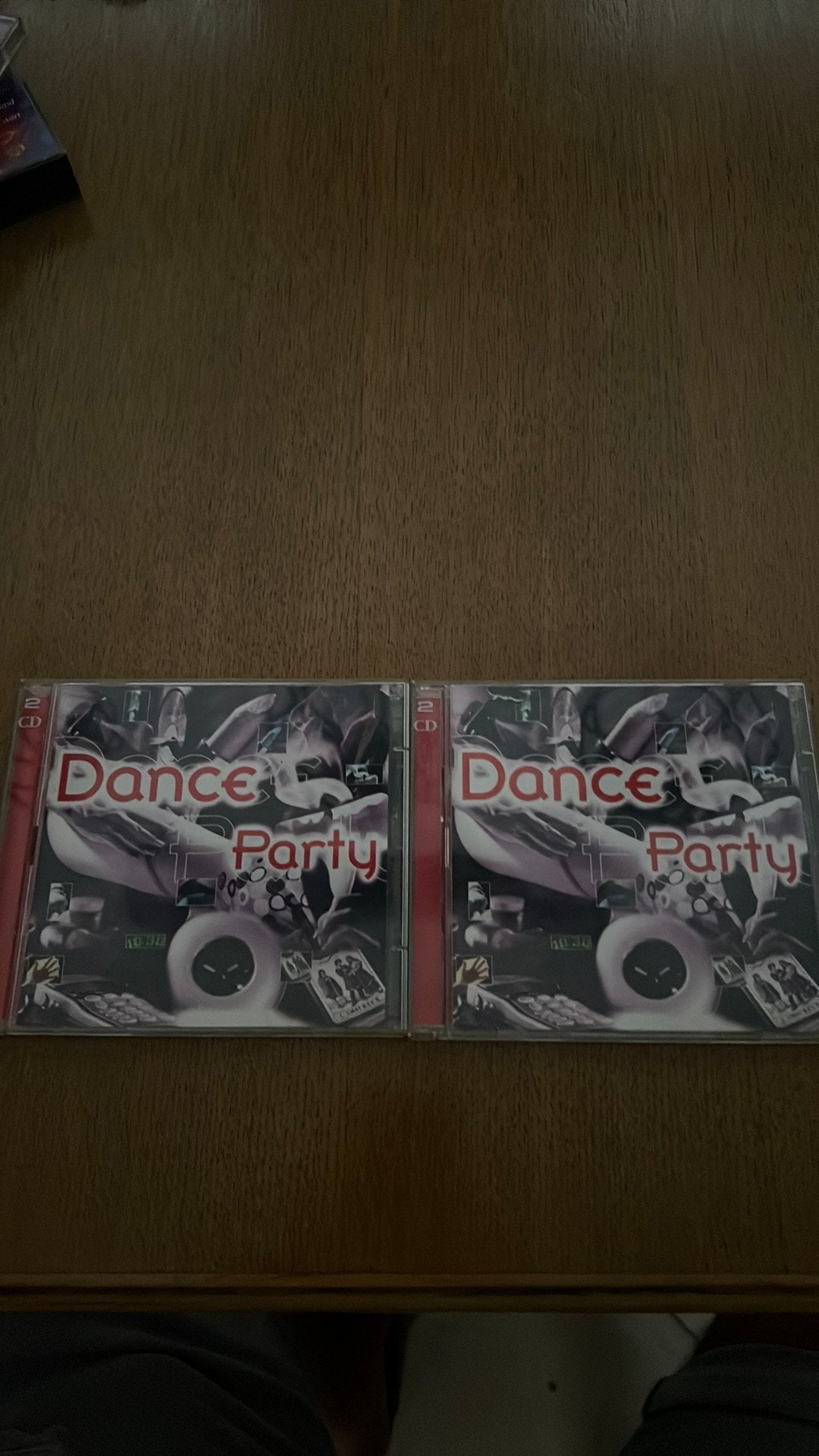Dance party cd, CD & DVD, CD | Dance & House, Dance, Comme neuf, Enlèvement, Comprend un livret