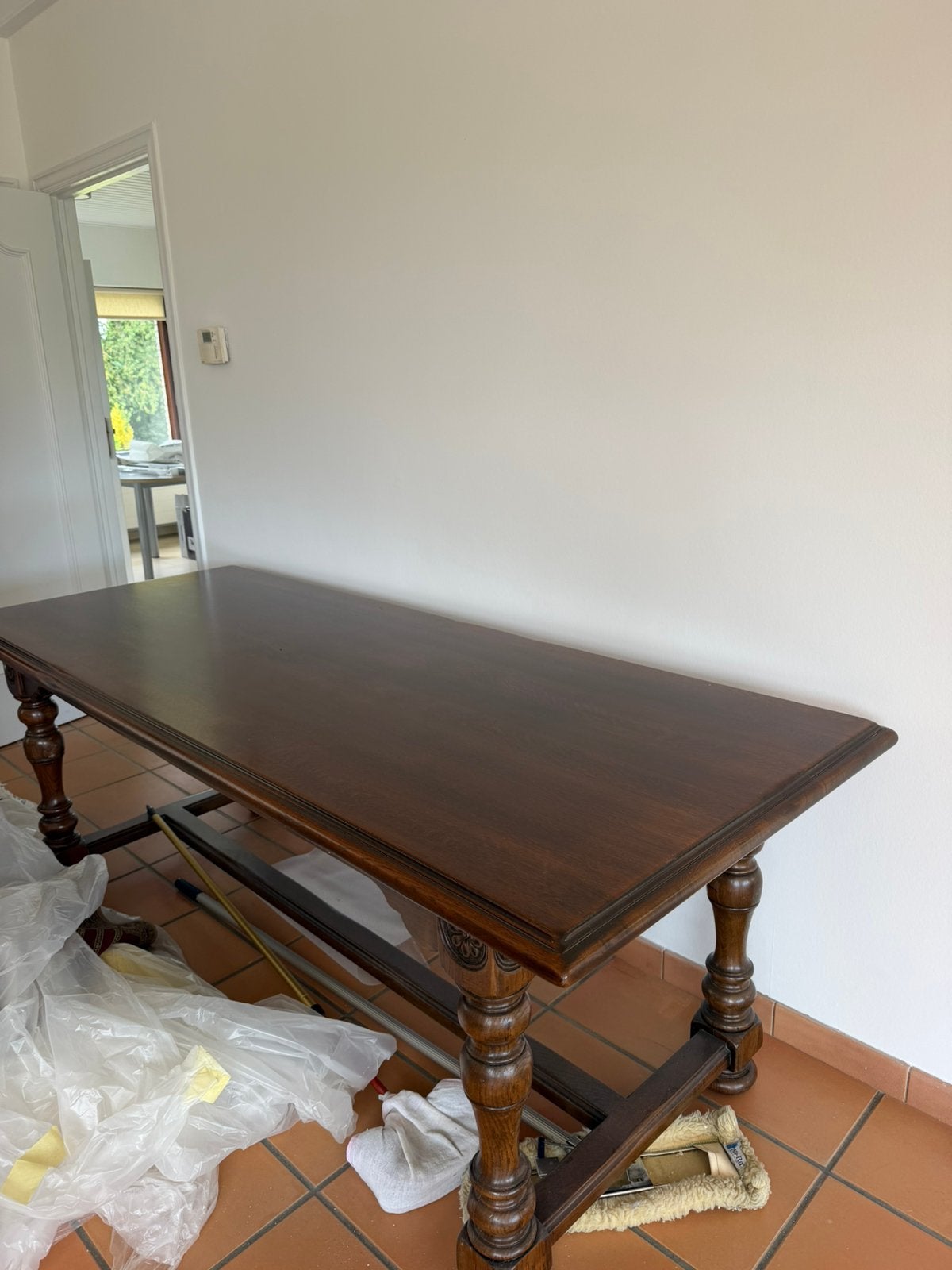 Antieke houte tafel en tv kast, Ophalen, Gebruikt