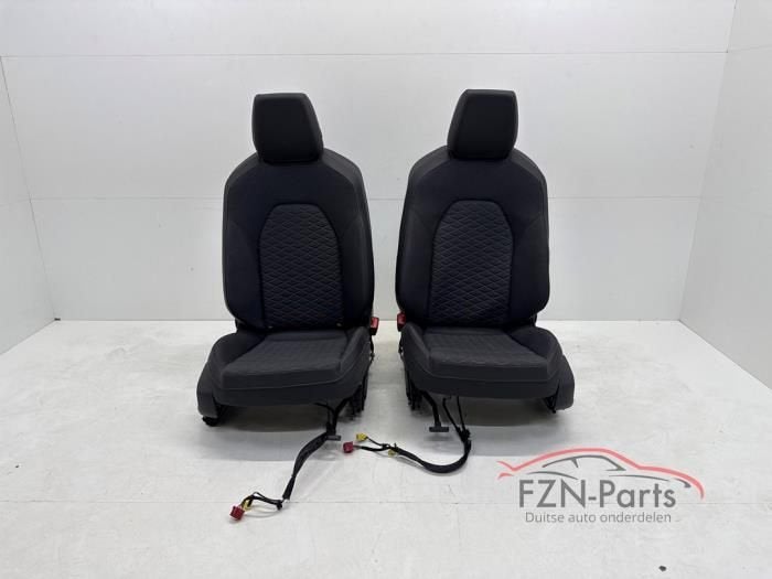 VW Caddy 2K5 Voorstoelen Leder Stof L + R, Auto-onderdelen, Ophalen of Verzenden, Gebruikt