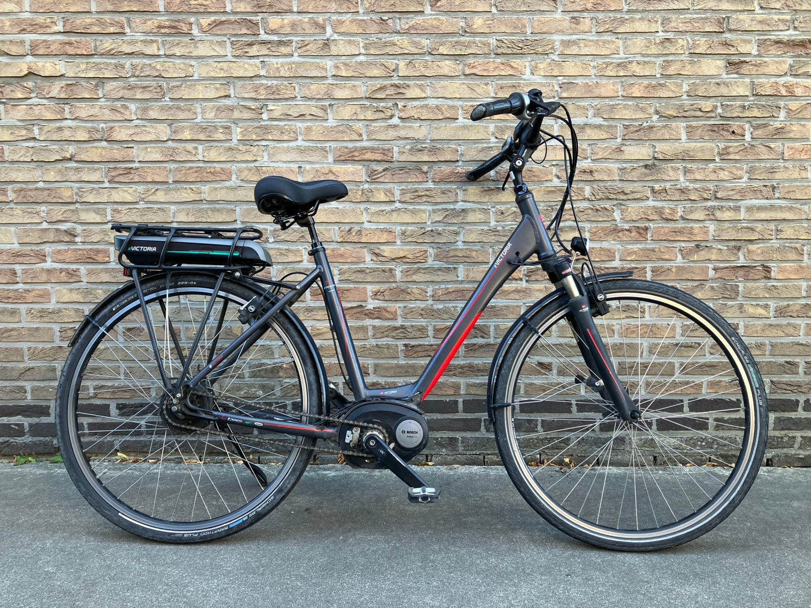 Victoria damesfiets met Bosch middenmotor, Ophalen, Zo goed als nieuw