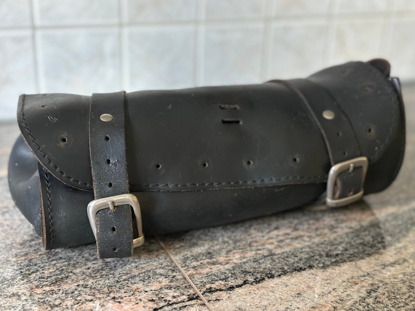 Leder vintage materiaaltas, Motoren, Ophalen of Verzenden, Zo goed als nieuw