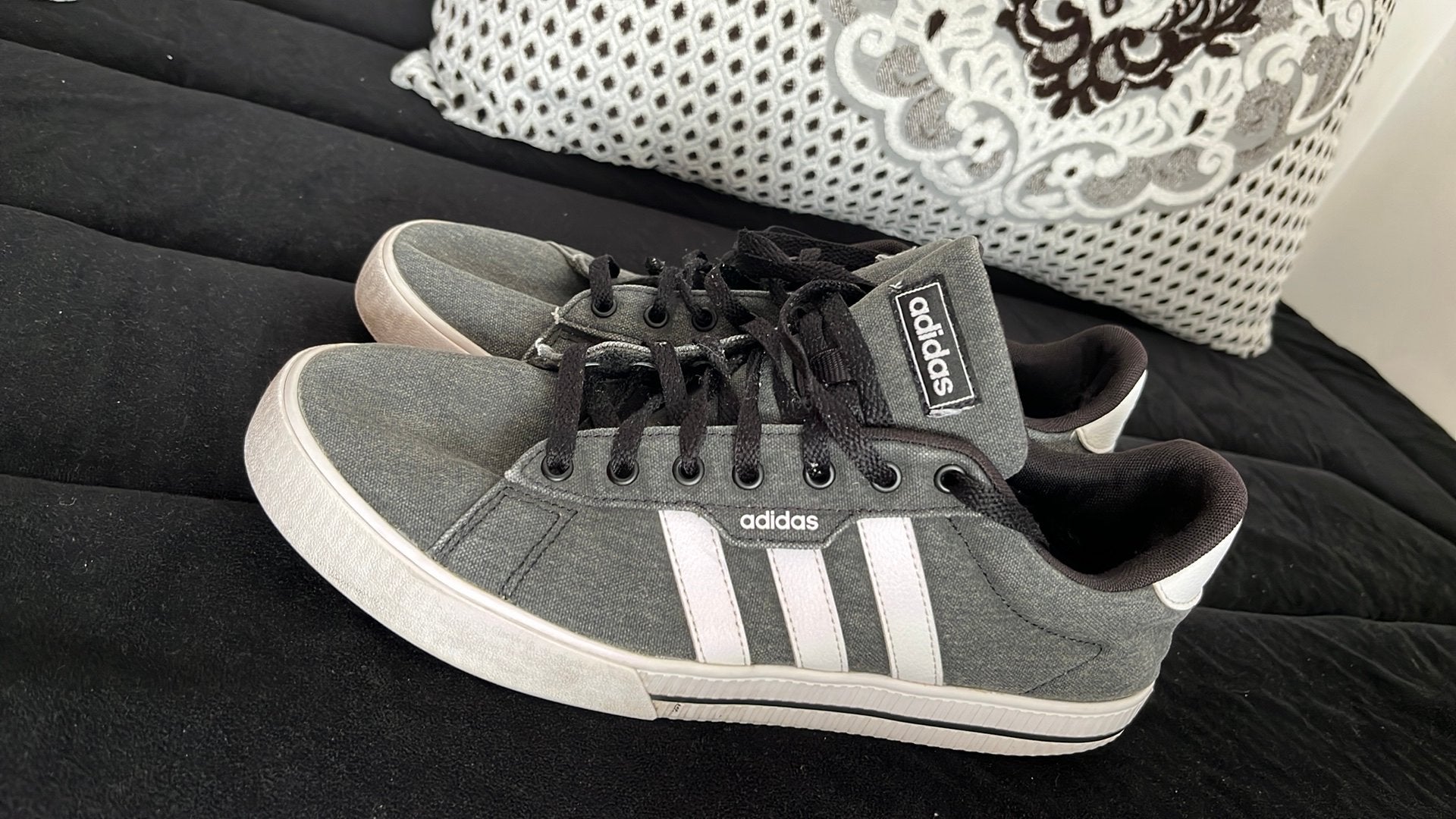 Chaussures Adidas, Enlèvement, Porté, Baskets, Noir