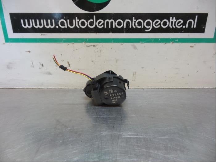 Clapet chauffage moteur d'un BMW 7-Serie (7-Serie 02-), -, 3 mois de garantie, Utilisé, -