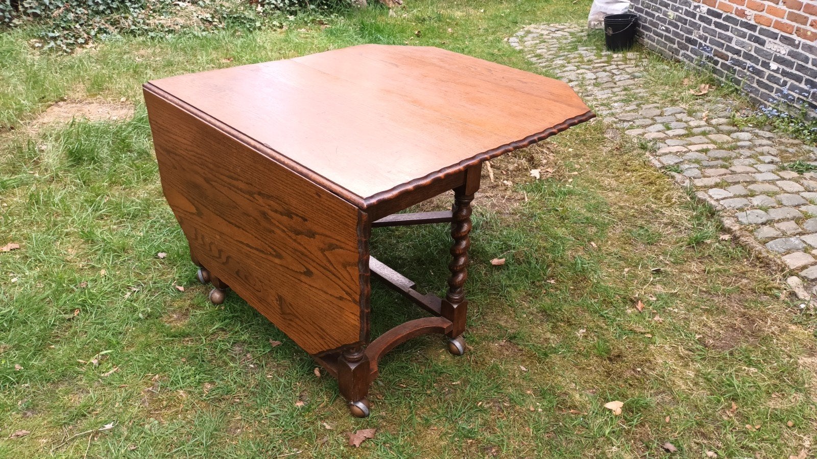 gateleg tafel, Ophalen
