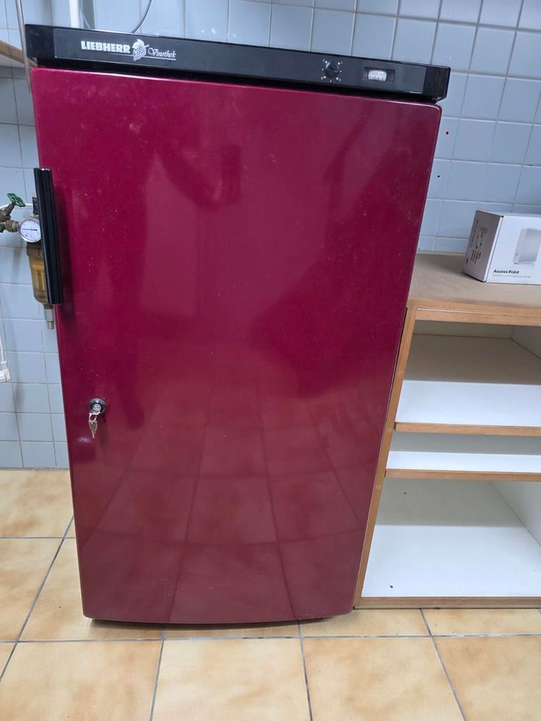 Wijnfrigo Liebherr Vinothek, Elektronische apparatuur, Ophalen, Zo goed als nieuw, Zonder vriesvak