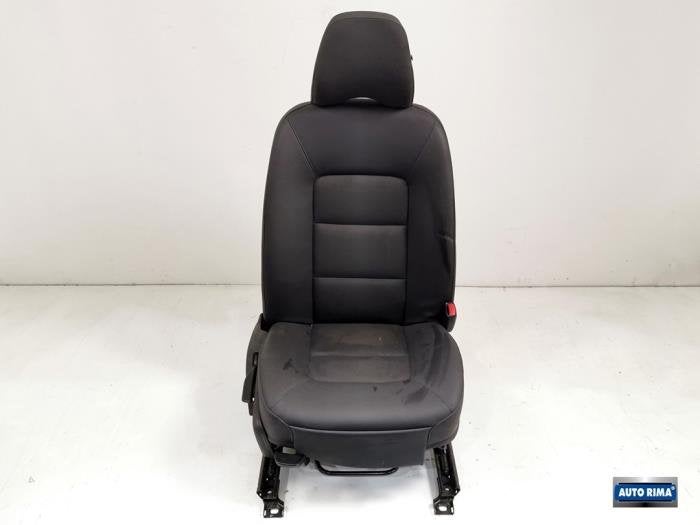 Siège droit d'un Volvo V70, -, 3 mois de garantie, -, -