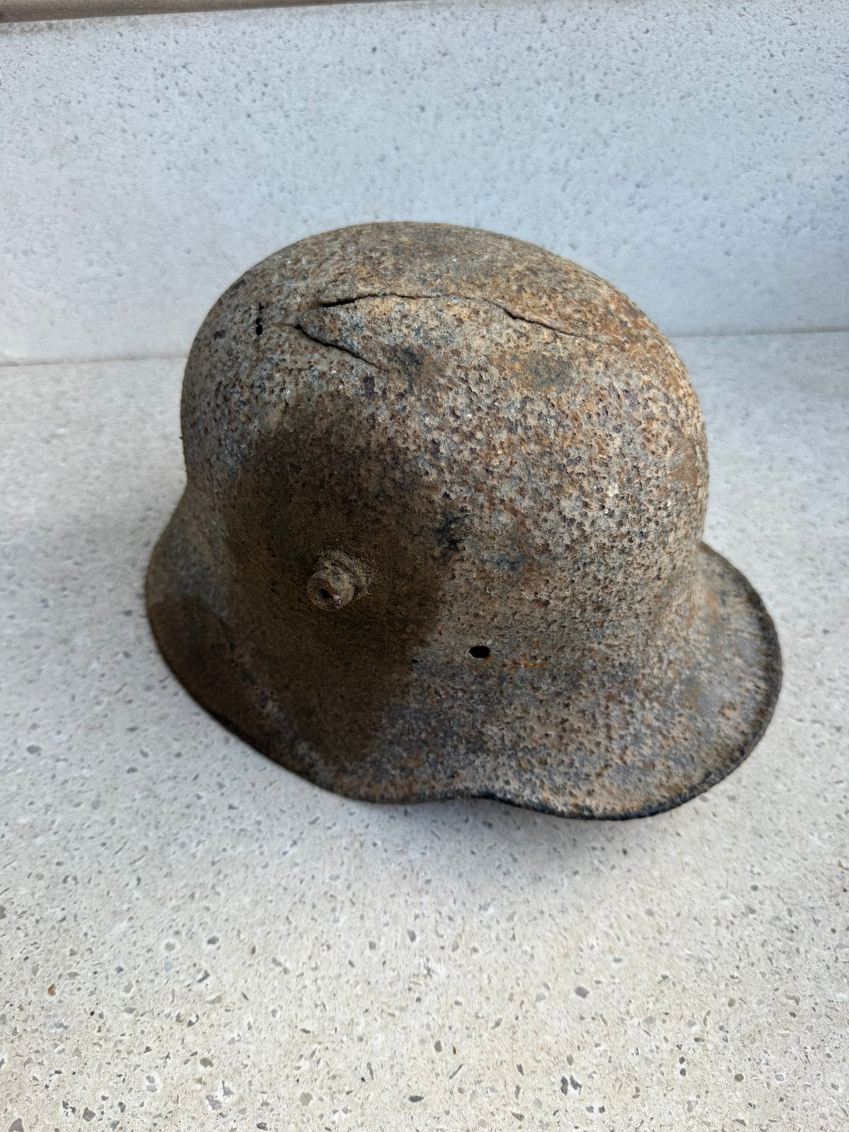 Wo1 Duitse helm met impact, Verzamelen, Ophalen of Verzenden