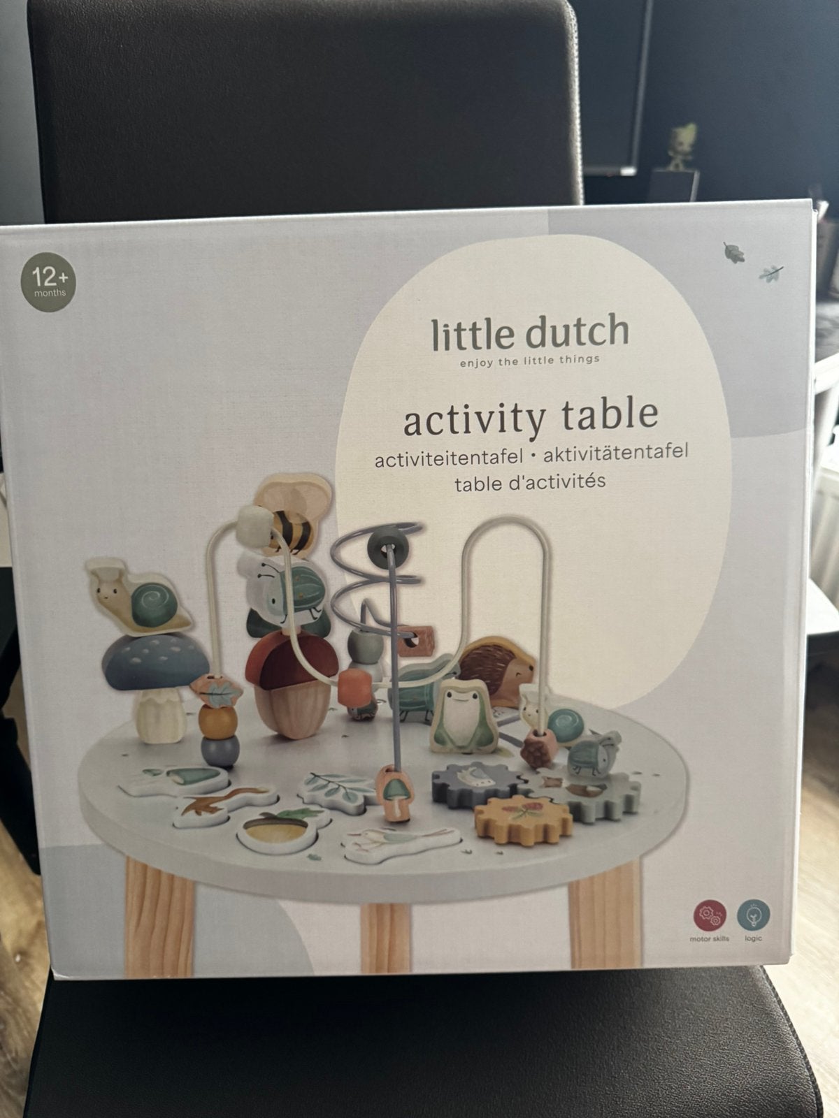 Table d activité, Enlèvement, Neuf