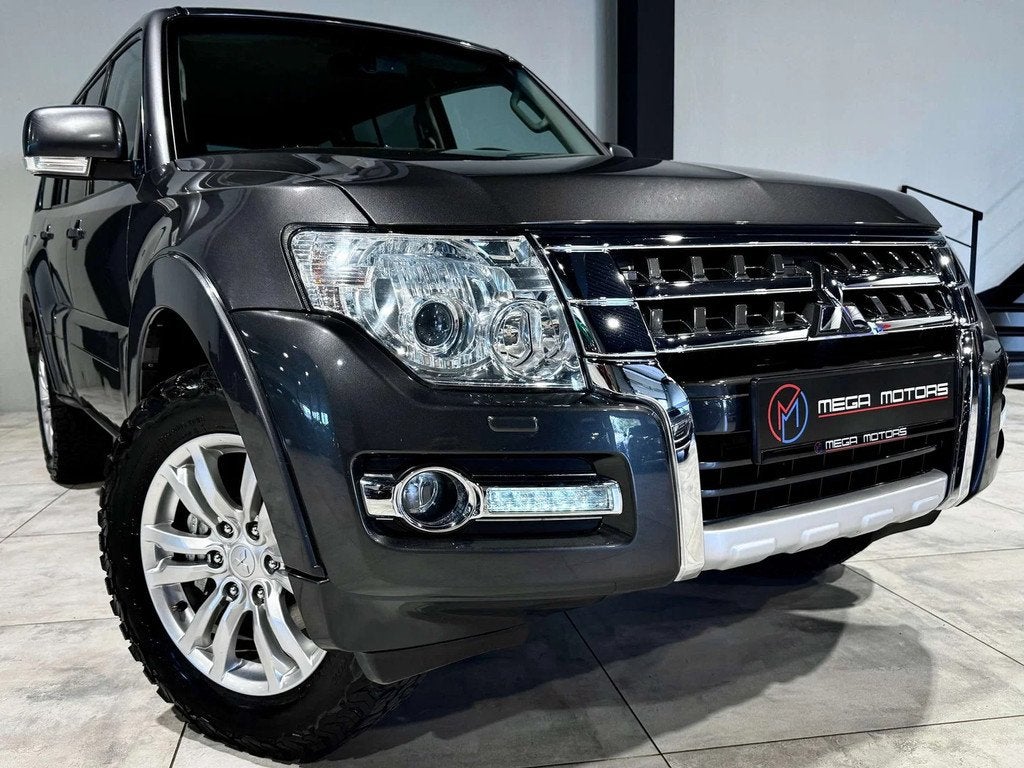 Mitsubishi Pajero 3.2D 190CV 4X4 UTiLiTAiRE NAVi CAMERA BAUT, Autos, Argent ou Gris, Achat, Euro 6, Entreprise