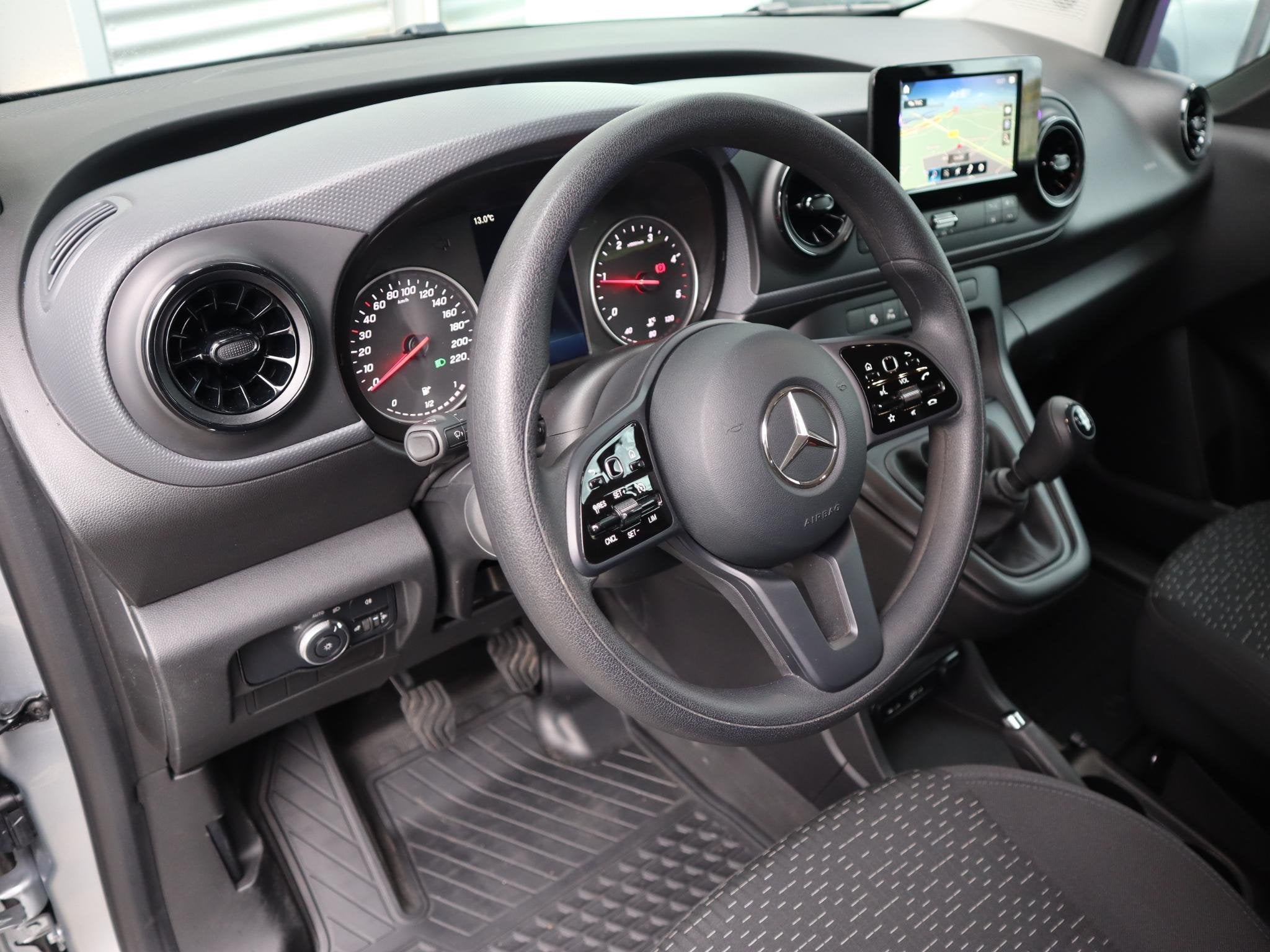 Mercedes-Benz Citan 110 CDI L2 PRO METALLIC Mercedes-Benz Ci, Parkeerassistent, Stof, 4 cilinders, 95 pk