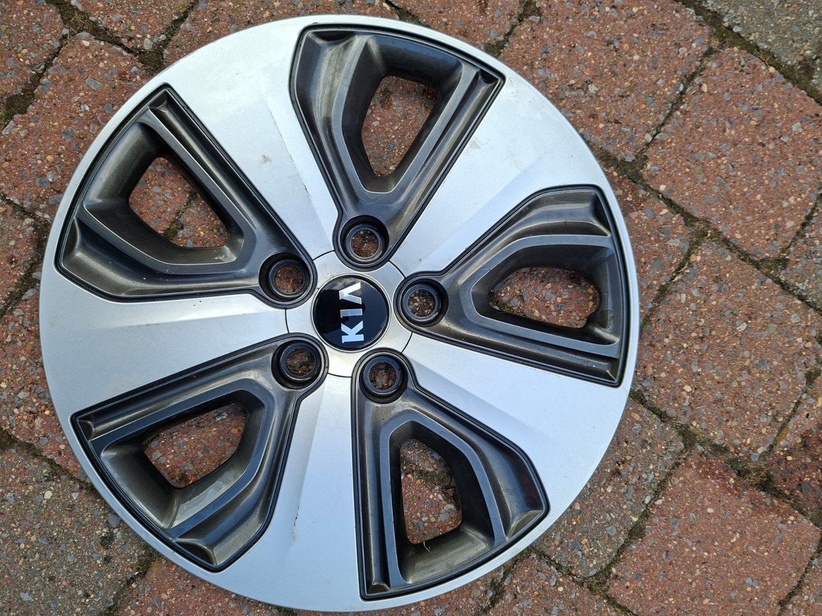 wieldoppen Kia Niro 16 inch, Ophalen, Gebruikt