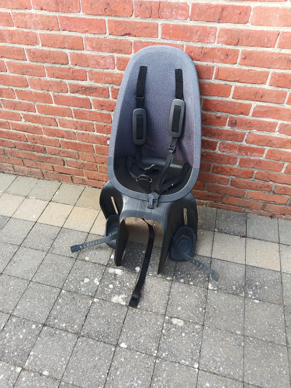 Qibbel air fietsstoel, Ophalen