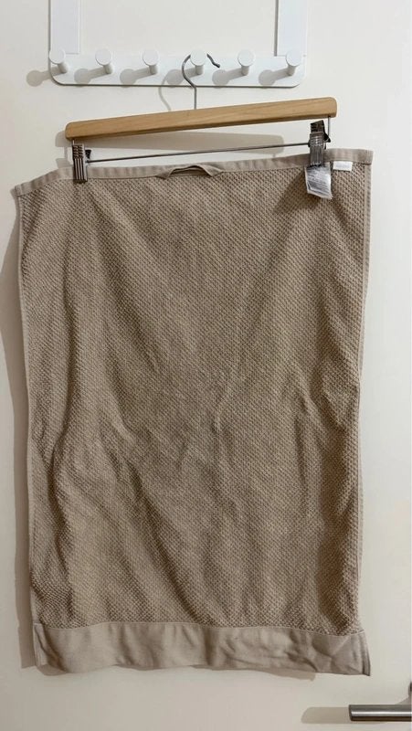 Serviette main H&M Home, Autres marques, Enlèvement ou Envoi, Beige, Comme neuf