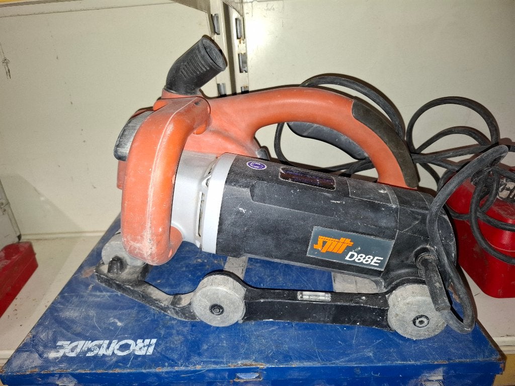 spit, Enlèvement, Utilisé