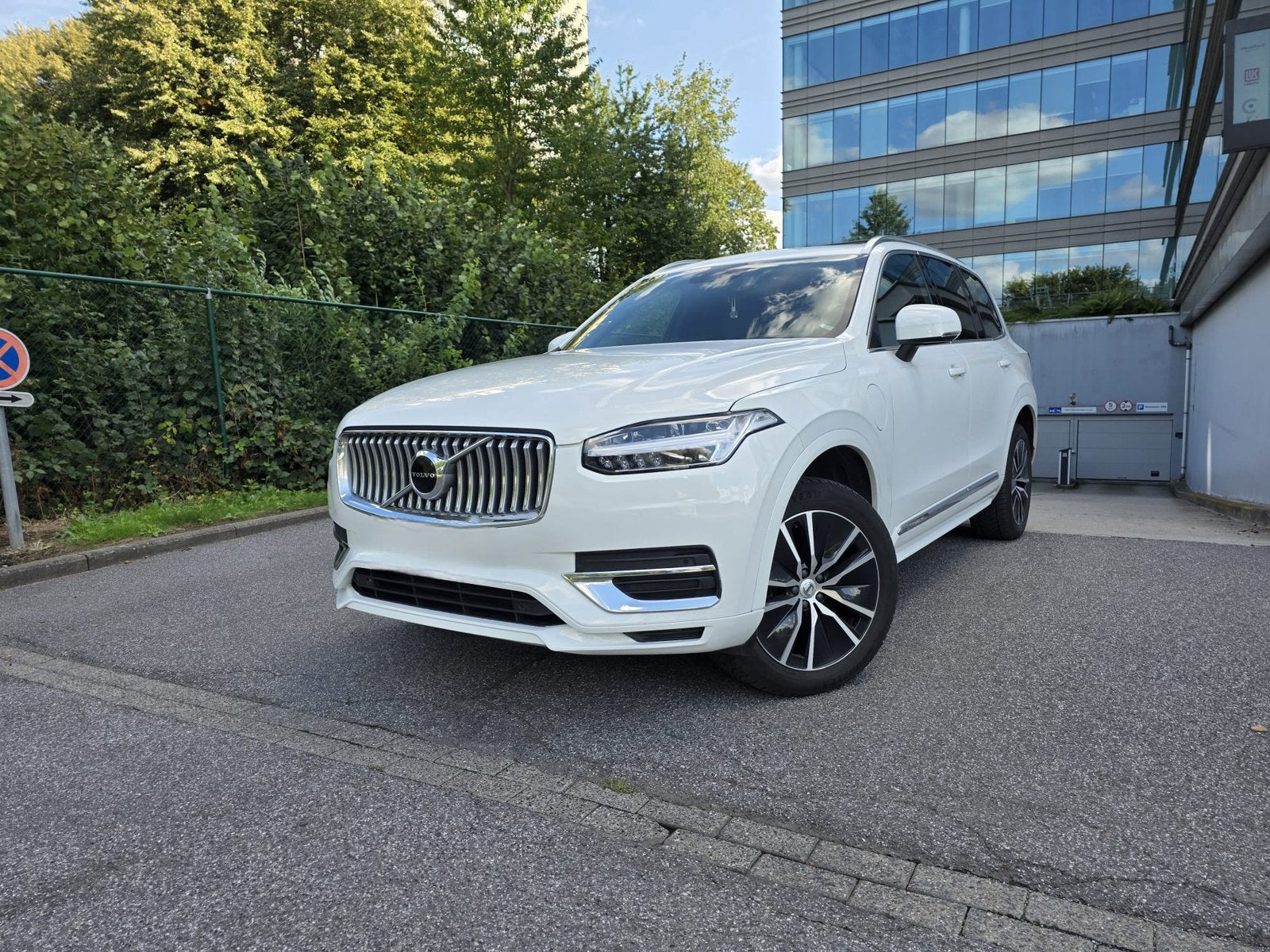 VOLVO XC 90 T8 * NIEUWSTAAT* 392Cv* PANO* 7PL * BENZINE/HYB, Auto's, Dealer onderhouden, 4 cilinders, Leder, SUV of Terreinwagen