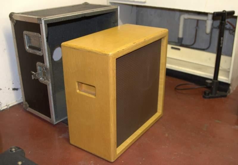 Luidspreker Cabinet, Ophalen