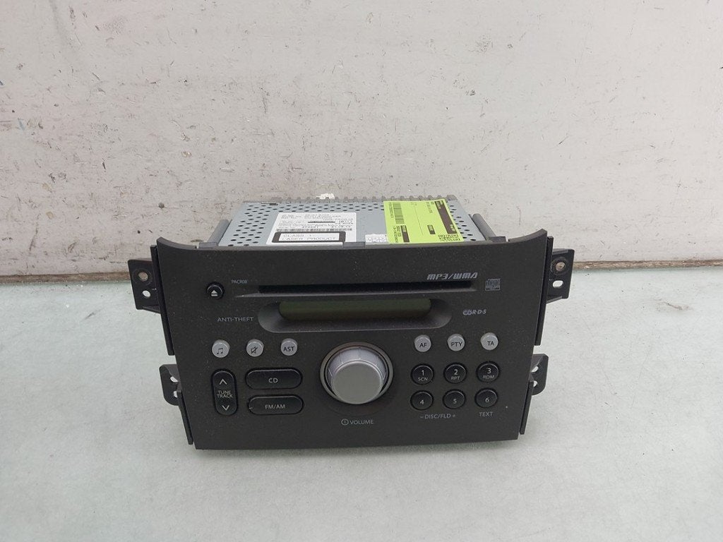 RADIO Opel Agila (B) (|93194642|3910151K0|), Autos : Pièces & Accessoires, Opel, Opel Automobile GmbH, Utilisé, Kontakt-opel@opel.com