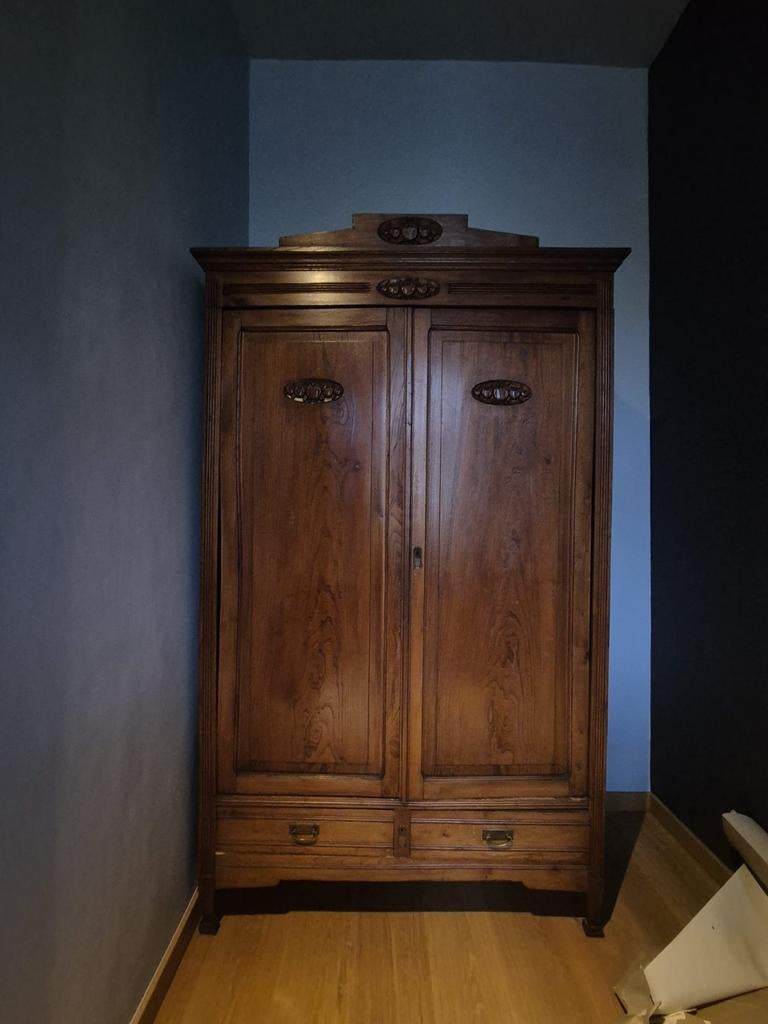 Antieke (kleer)kast, Antiek en Kunst, Antiek | Meubels | Kasten, Ophalen