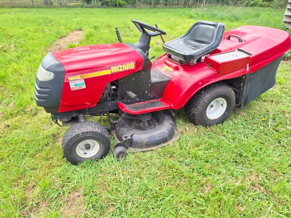 Tondeuse à gazon Wizzard 18 CV, Enlèvement, Bac de ramassage