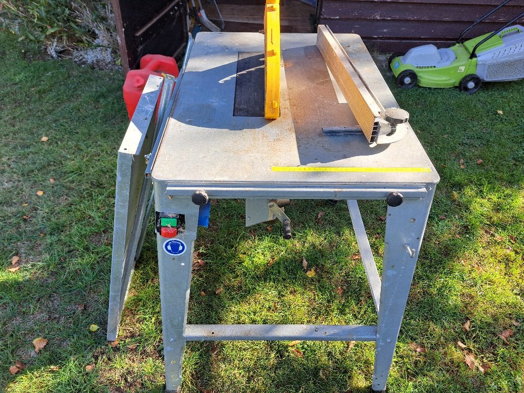 A vendre scie circulaire de marque ATIKA  TYP HT 315, Enlèvement, Comme neuf, Scie circulaire, ATIKA