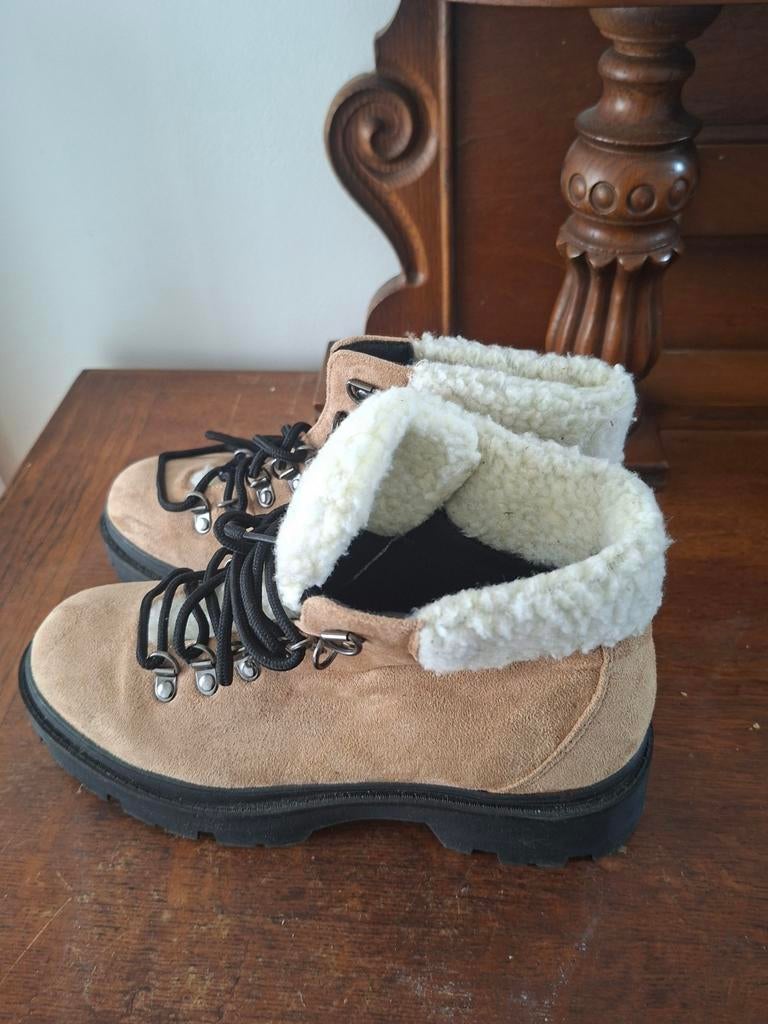 Chaussures, Enlèvement
