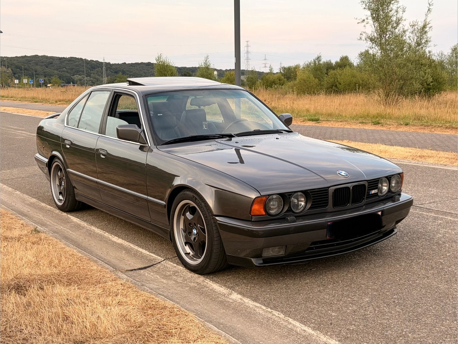 BMW M5 E34 3.6, Auto's, BMW, 4 zetels, Achterwielaandrijving, Bruin, Lederen bekleding
