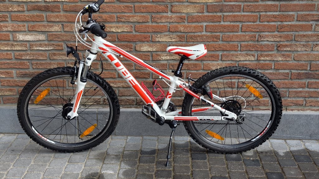 Shimano Cube 24 inch mountainbike voor kinderen, Fietsen en Brommers, Ophalen, 20 inch of meer, Gebruikt, Velgrem