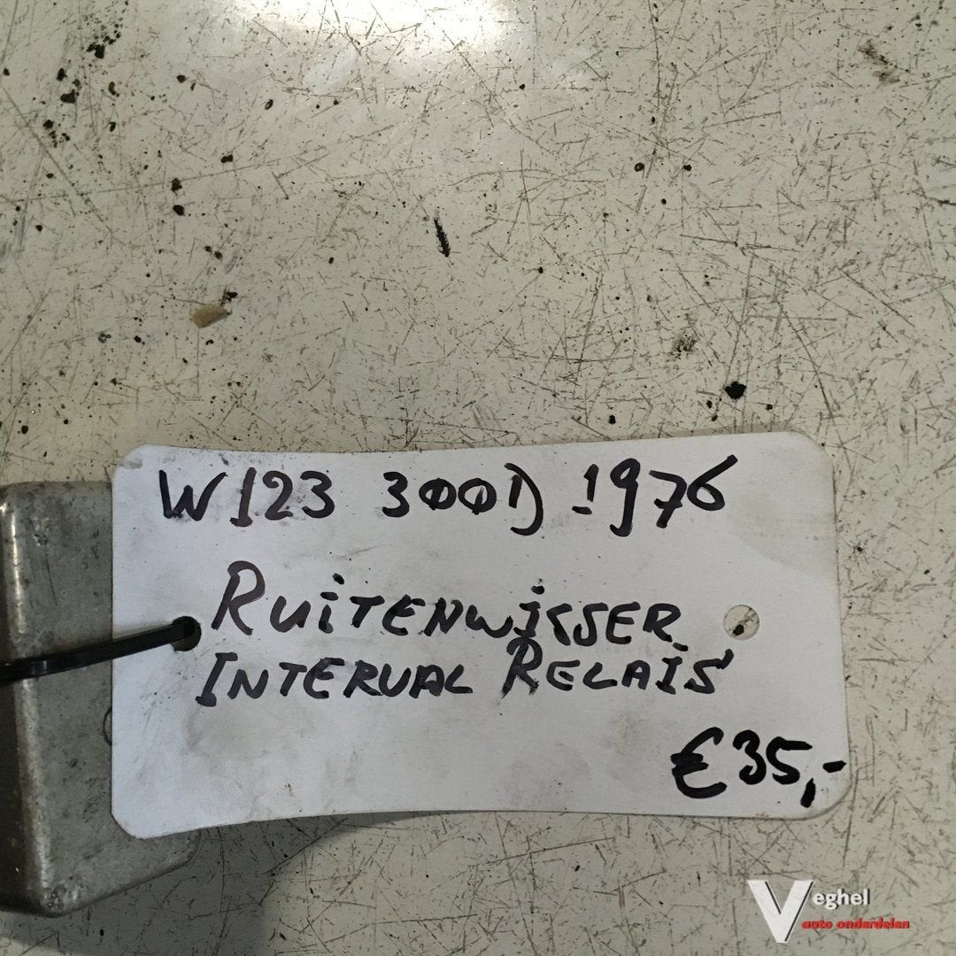 Mercedes W123 3.0 diesel 1976  Ruitenwisser Relais  0335 320, Auto-onderdelen, Gebruikt, -, -, Ophalen of Verzenden