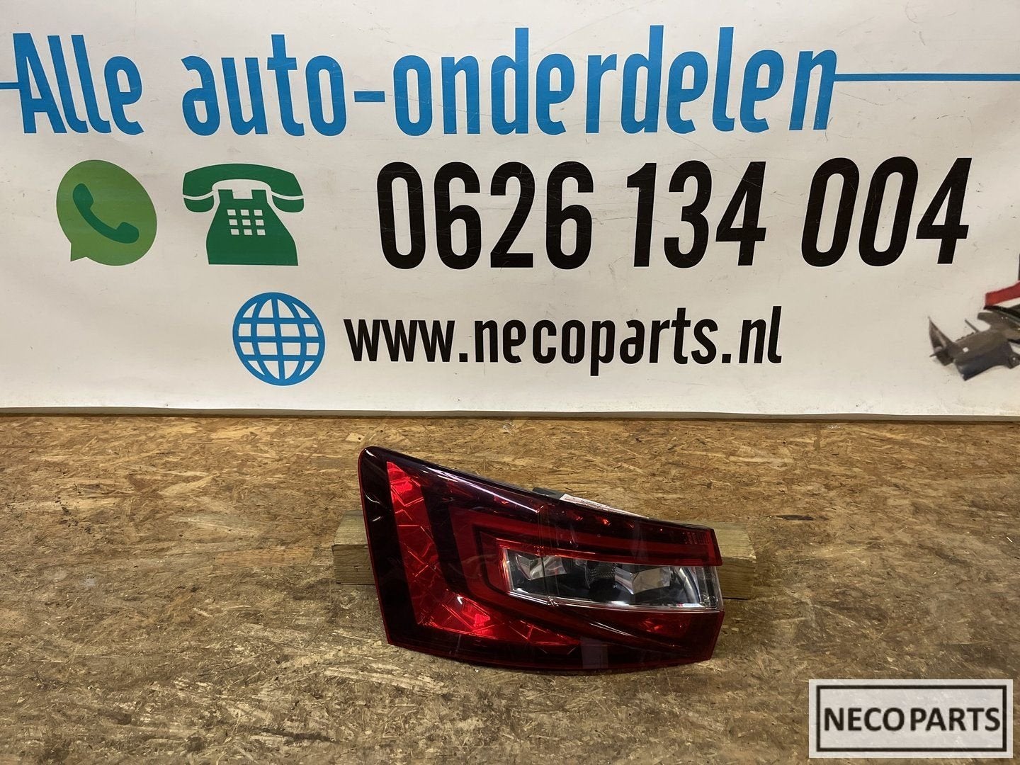 SKODA SUPERB STATION ACHTERLICHT ORIGINEEL, Gebruikt, -, -, Ophalen of Verzenden