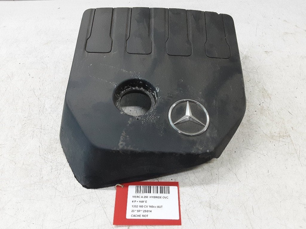 CACHE MOTEUR Mercedes-Benz A (177.0) (A2820101000), Mercedes-Benz, Mevr. I. Hauben, Utilisé, Rue de l'Espoir 34 34
4030  GRIVEGNÉE, BE
