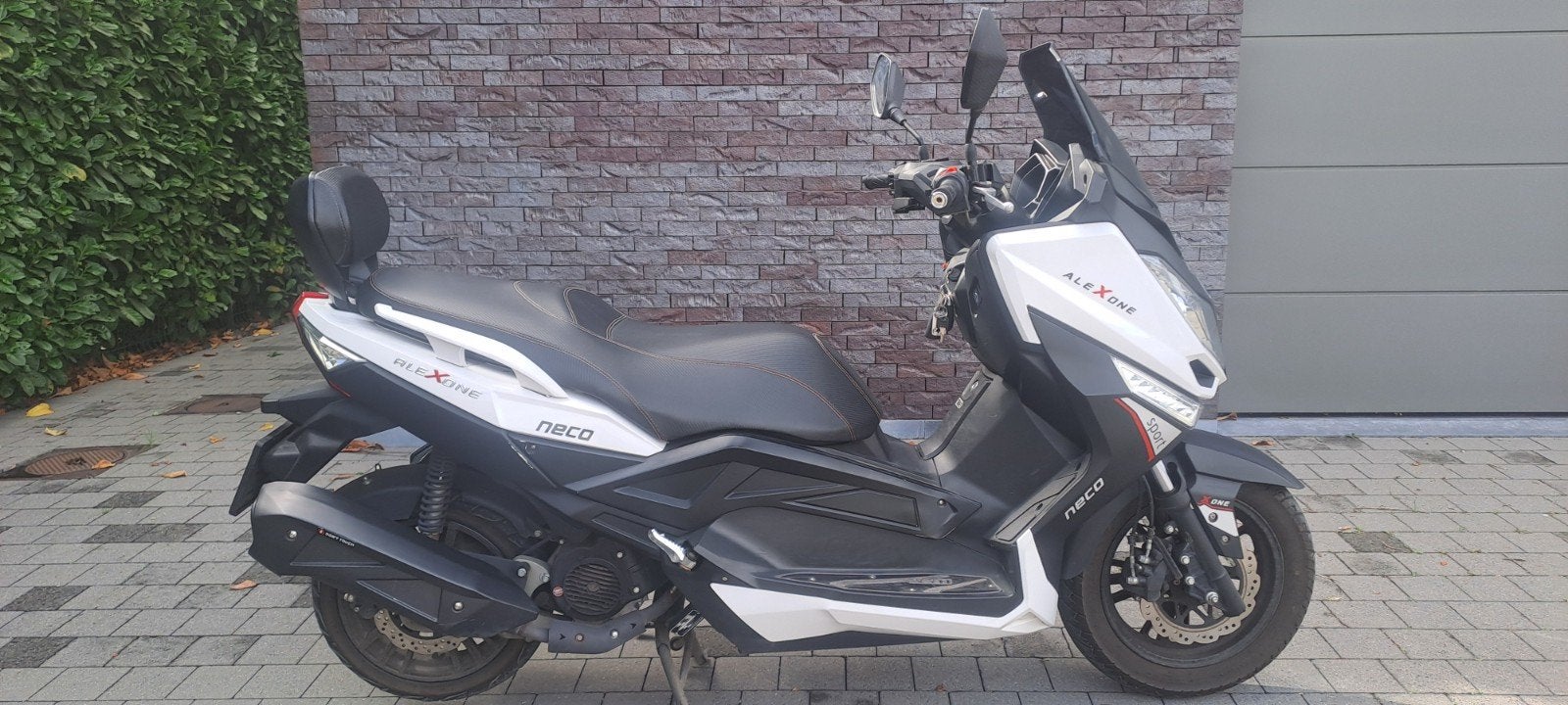 125 cc Neco Alexone, Motoren, Ophalen