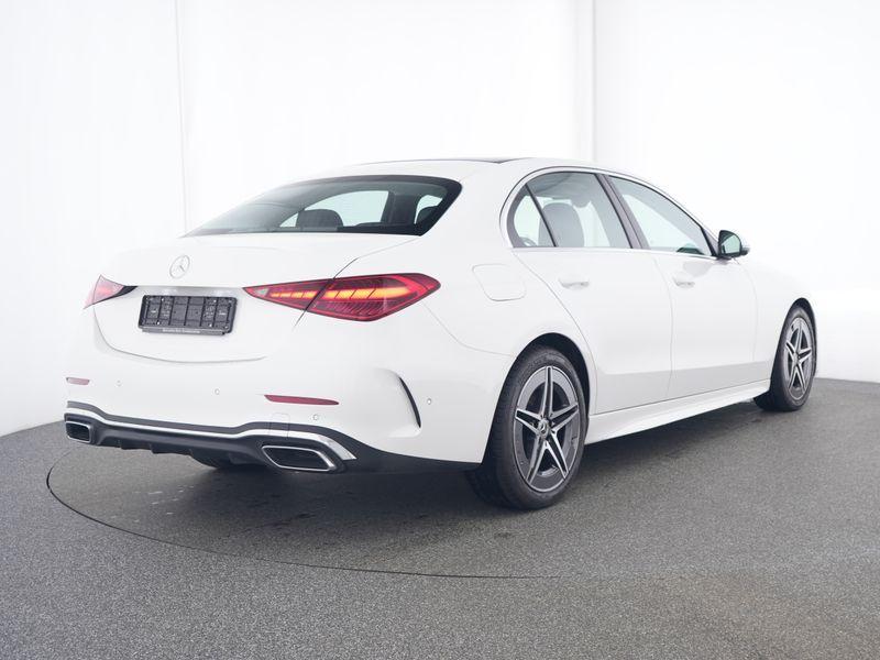 Mercedes-Benz C-klasse 180 Berline AMG Line | Panoramisch Da, Auto's, Automaat, 4 deurs, Zwart, 4 cilinders