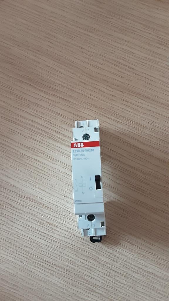 Télérupteur électromécanique unipolaire ABB E290-16-10/230, Enlèvement