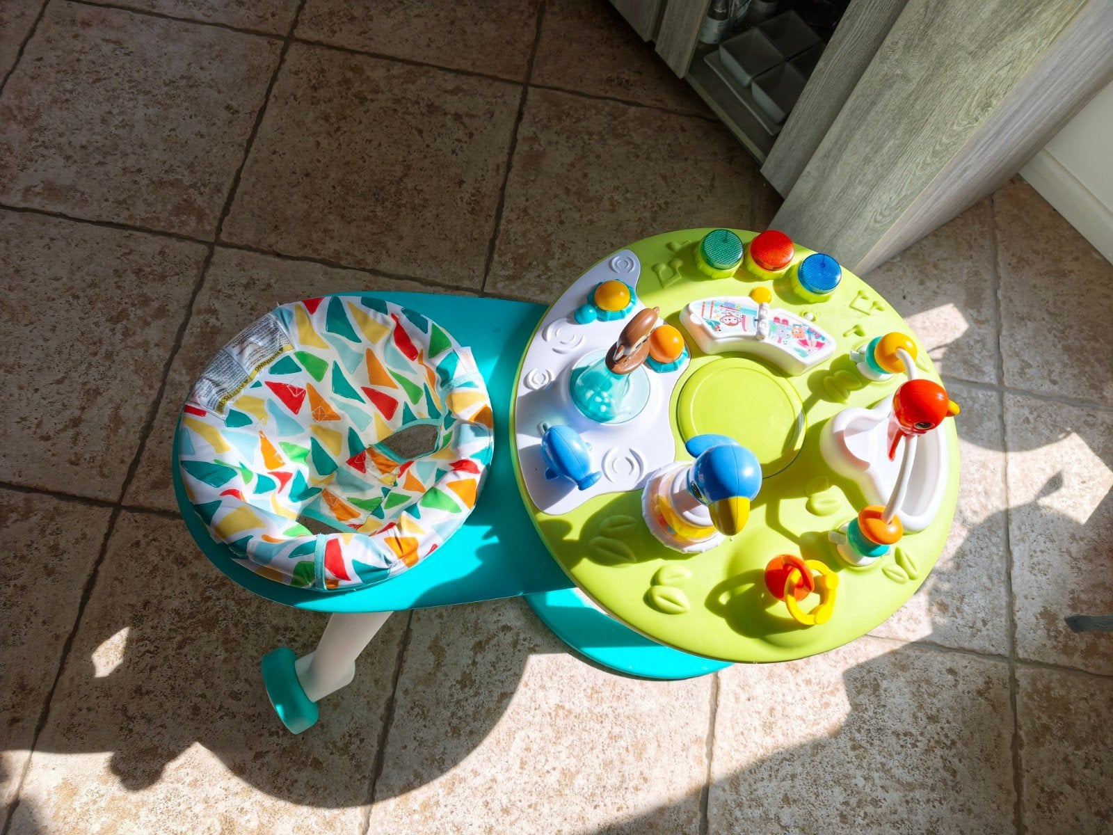 2 trotteurs bébé, Enlèvement