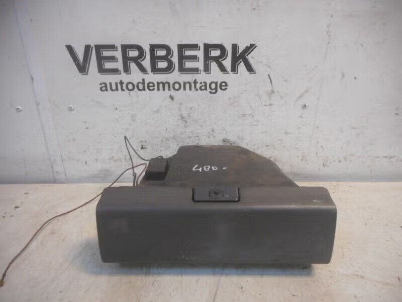 DASHBOARDKASTJE Volvo 480 (01-1986/07-1996), Enlèvement ou Envoi, Info@volvocars.com, Volvo Car Germany GmbH, Siegburger Straße 229 50679 Köln, DE