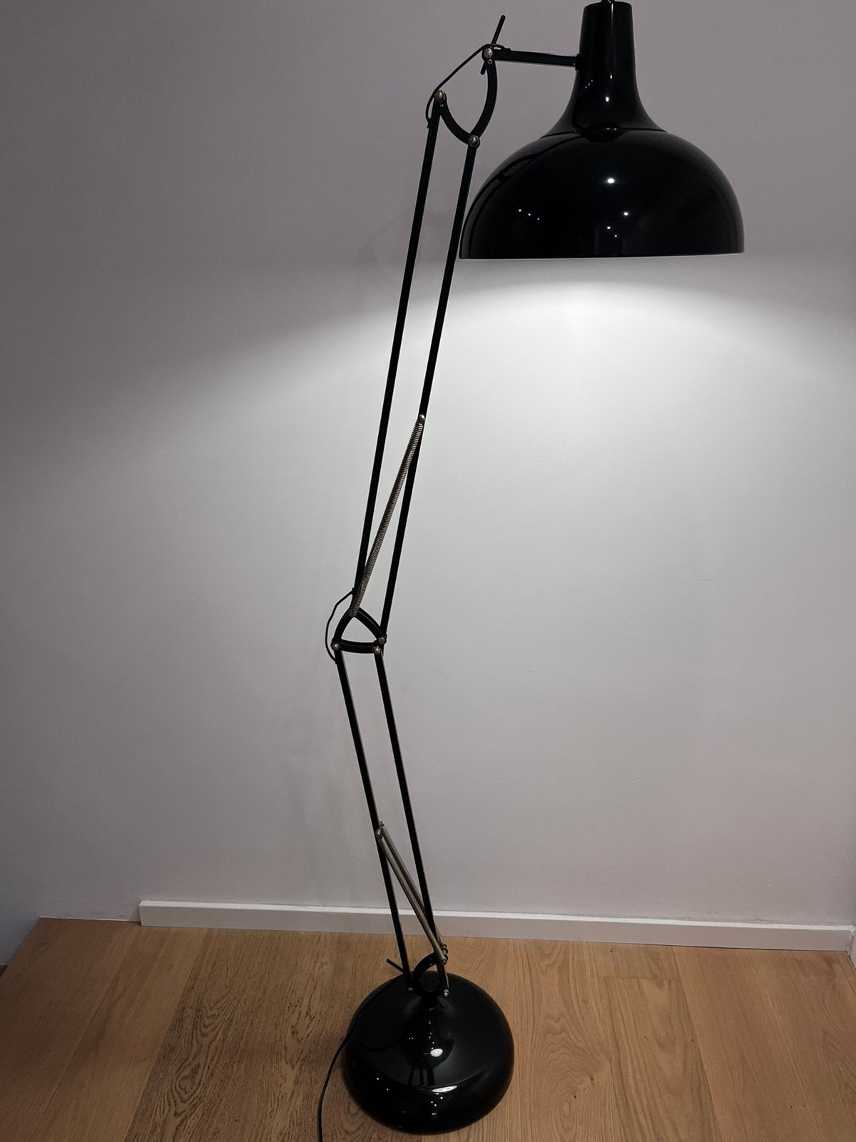 Lampadaire Eglo Borgillio, Maison & Meubles, Comme neuf, E27 (grand), 150 à 200 cm, Enlèvement