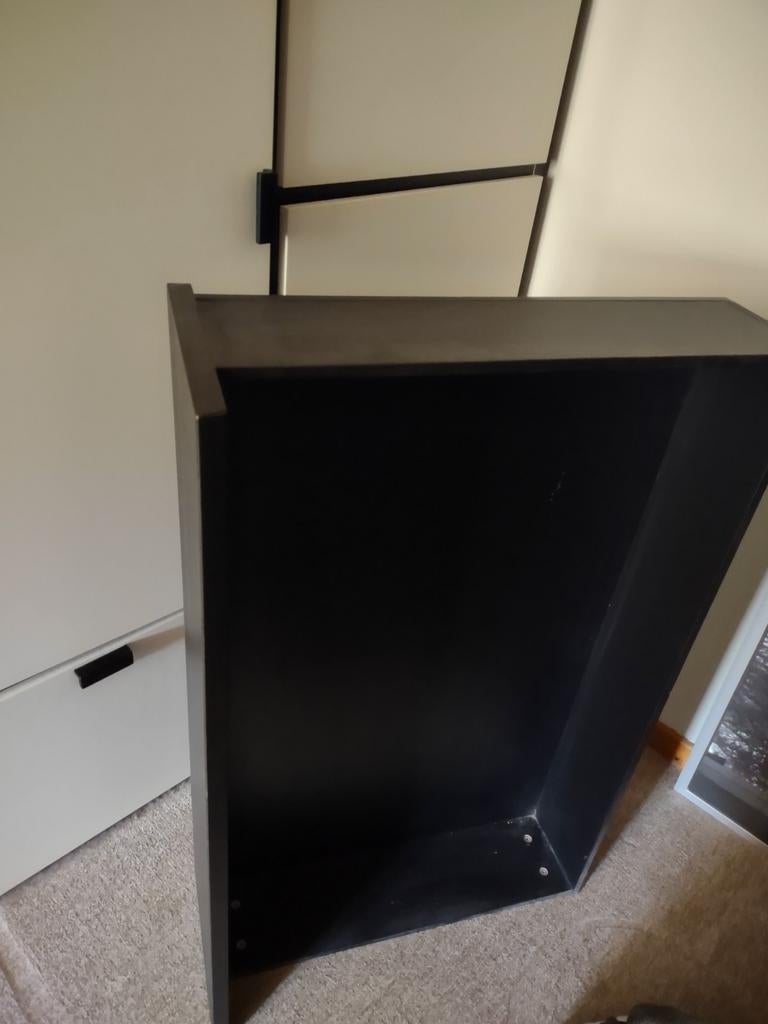 Bedlade malm zwart met wieltjes, Enlèvement