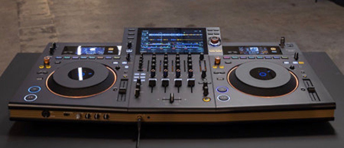 Pioneer DJ OPUS-QUAD + Flight Case (État comme neuf), Enlèvement, Comme neuf, Platine, Pioneer