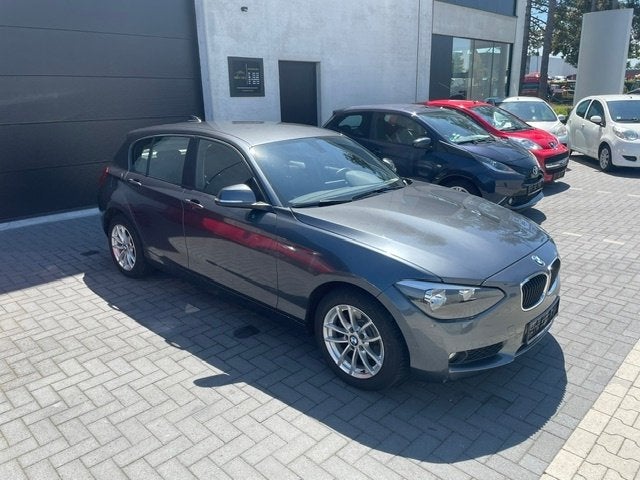 BMW 118I Maneel, 6 Bak, Navi, Bluetooth, Airco, 5 Deurs, Auto's, BMW, Euro 6, 4 cilinders, Bedrijf, Parkeersensor