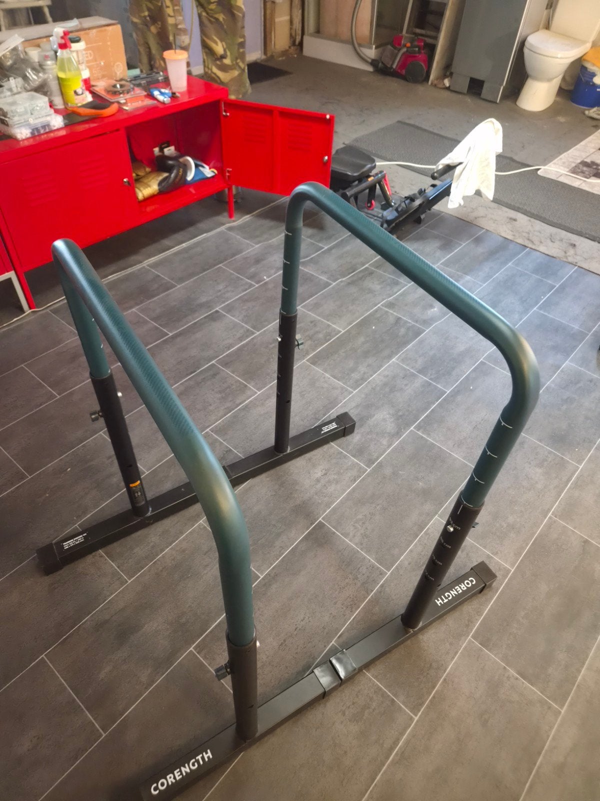Barre à dips Corength réglable, Sports & Fitness, Enlèvement, Comme neuf, Aluminium, Bras