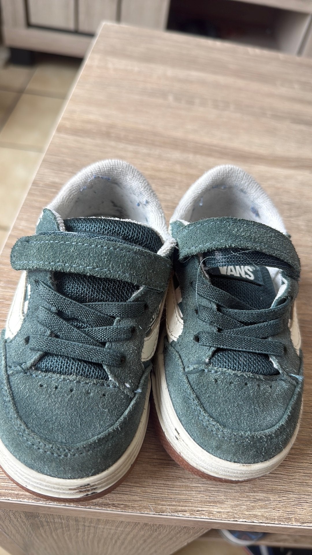 Vans maat 24, Enfants & Bébés, Vêtements de bébé | Chaussures & Chaussettes, Enlèvement, Comme neuf
