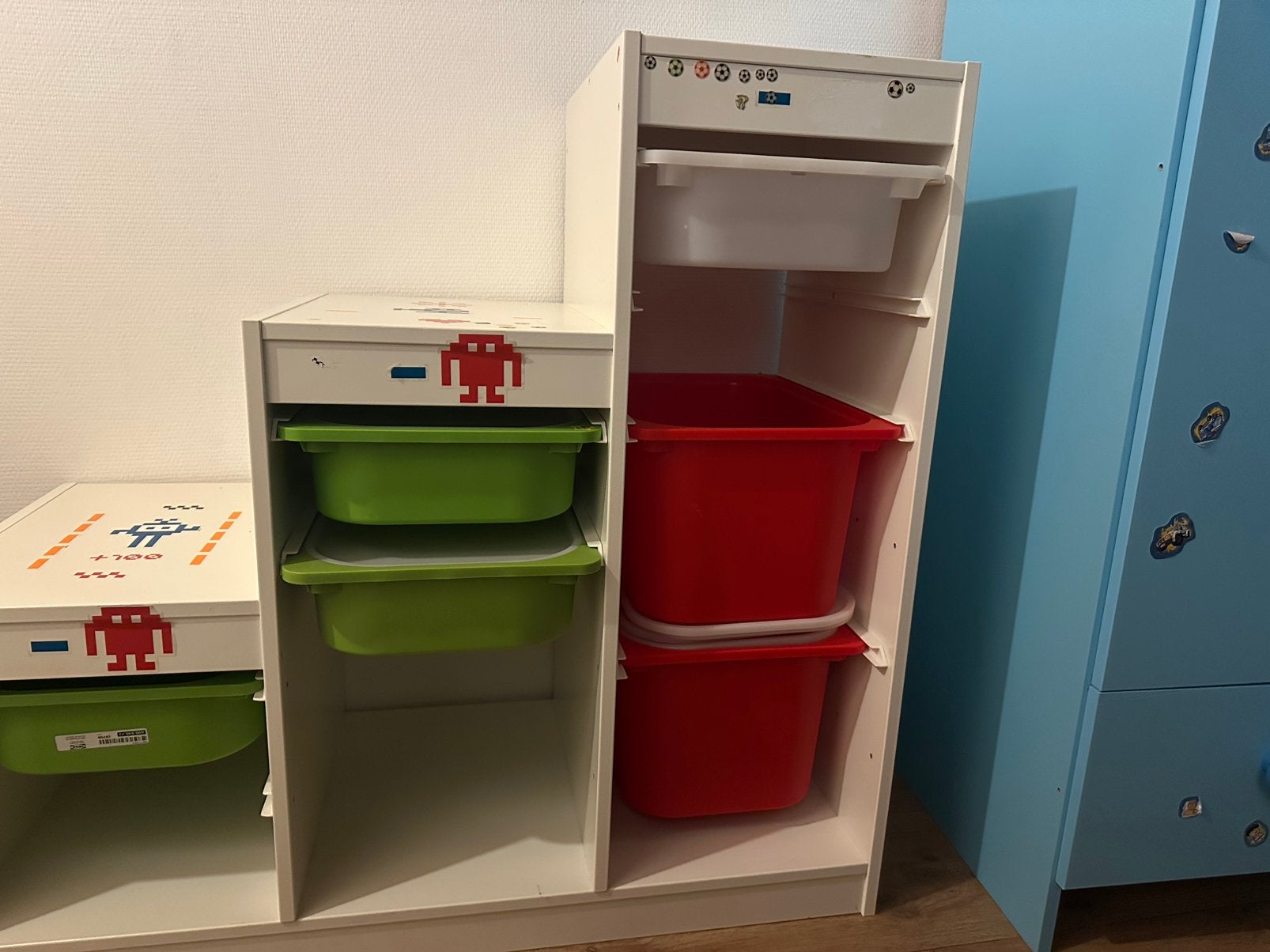 Kinderkast + speelgoedopbergkast met bakken, Ophalen, Gebruikt