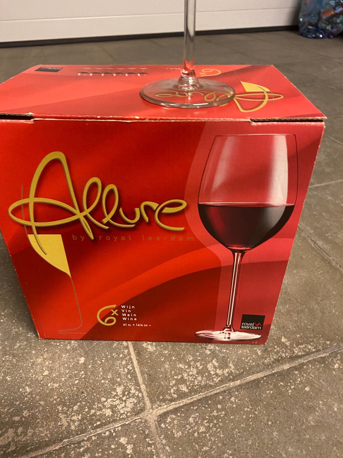 Verres à vin Royal Leerdam Allure – 28 (19 rouge + 9 blanc), Enlèvement, Comme neuf
