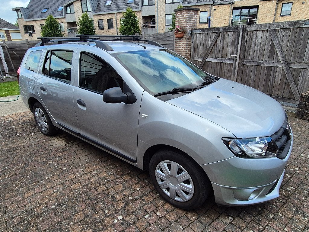 Dacia Logan II MCV Ambiance TCE 90 : 32.478 Km, Autos, Achat, 898 cm³, Boîte manuelle, Entretenue par le concessionnaire