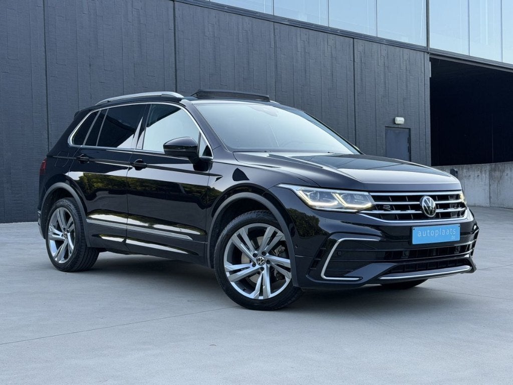 Volkswagen Tiguan 61004km R Line Black Style Hybrid Panorama, Autos, Achat, 1800 kg, Entreprise, Entretenue par le concessionnaire