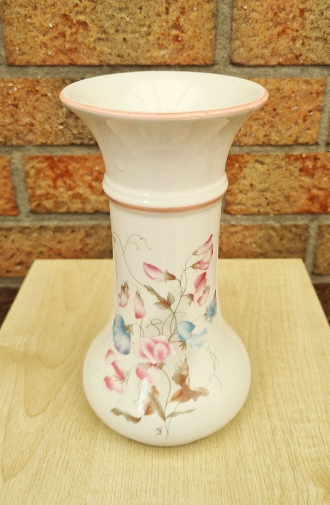 vaasje Capodimonte wit&bloemen - hoogte 21cm- lees info aub, Maison & Meubles, Enlèvement, Blanc