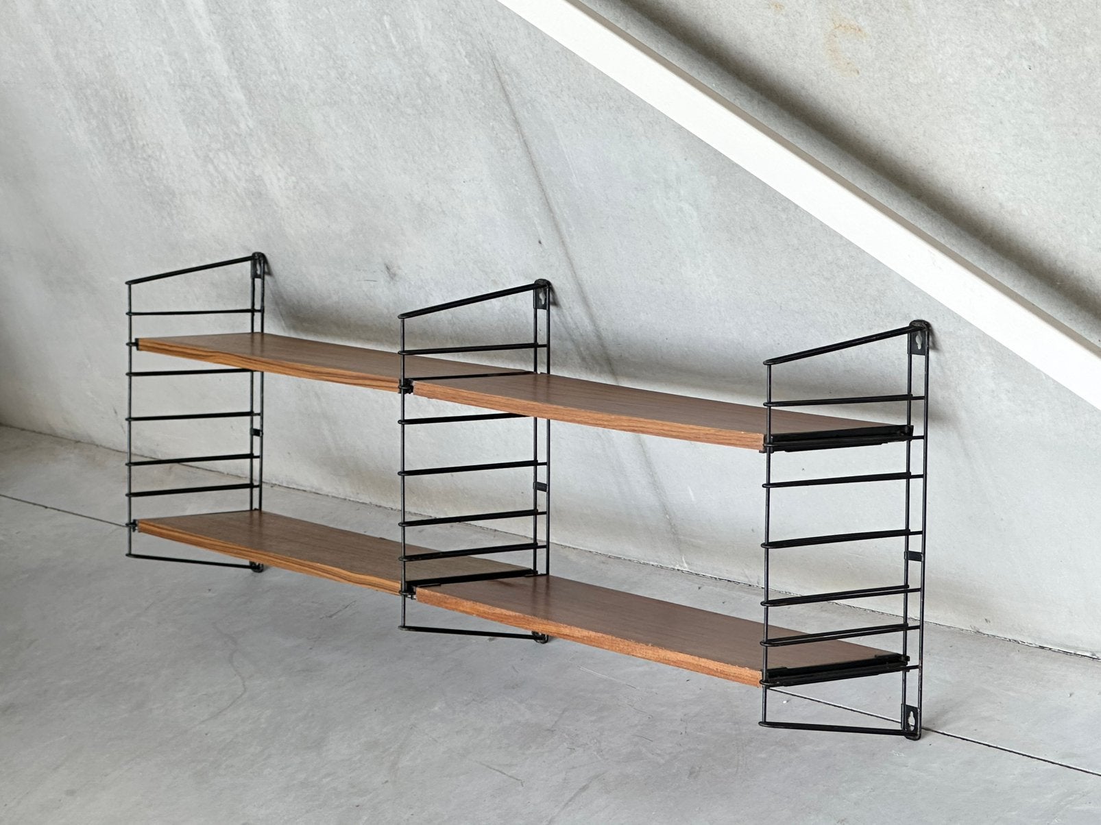 Vintage Tomado wallunit, Enlèvement