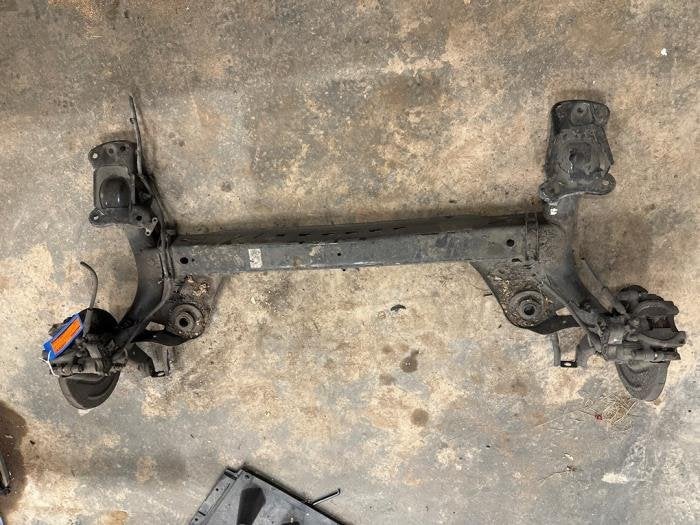 Achteras voorwielaandrijving van een Volkswagen Golf, Volkswagen, -, 3 mois de garantie, Utilisé