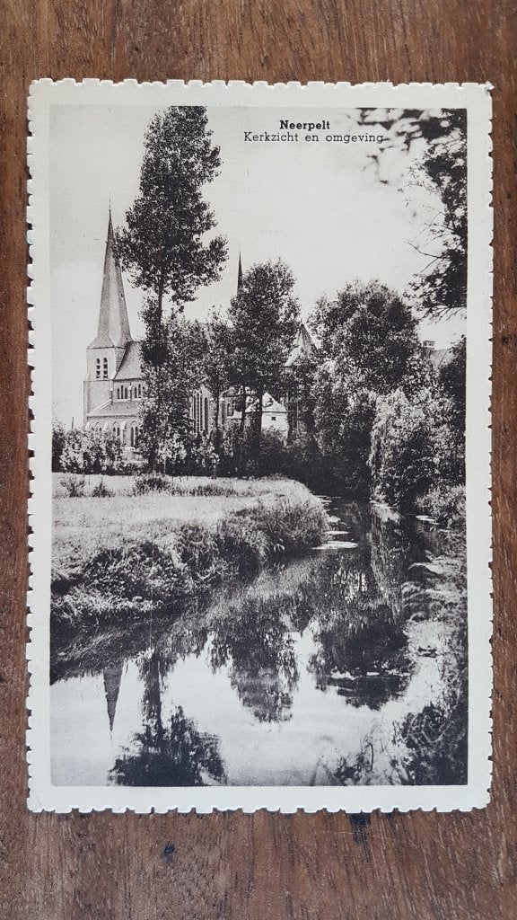 Postkaart Neerpelt Kerkzicht en omgeving, Ophalen of Verzenden, 1920 tot 1940, Gelopen, Limburg